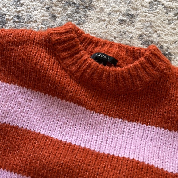 SOLD ✖️Forever 21 Ribbed Colorblock Striped Sweater Size S - Picture 5 of 7